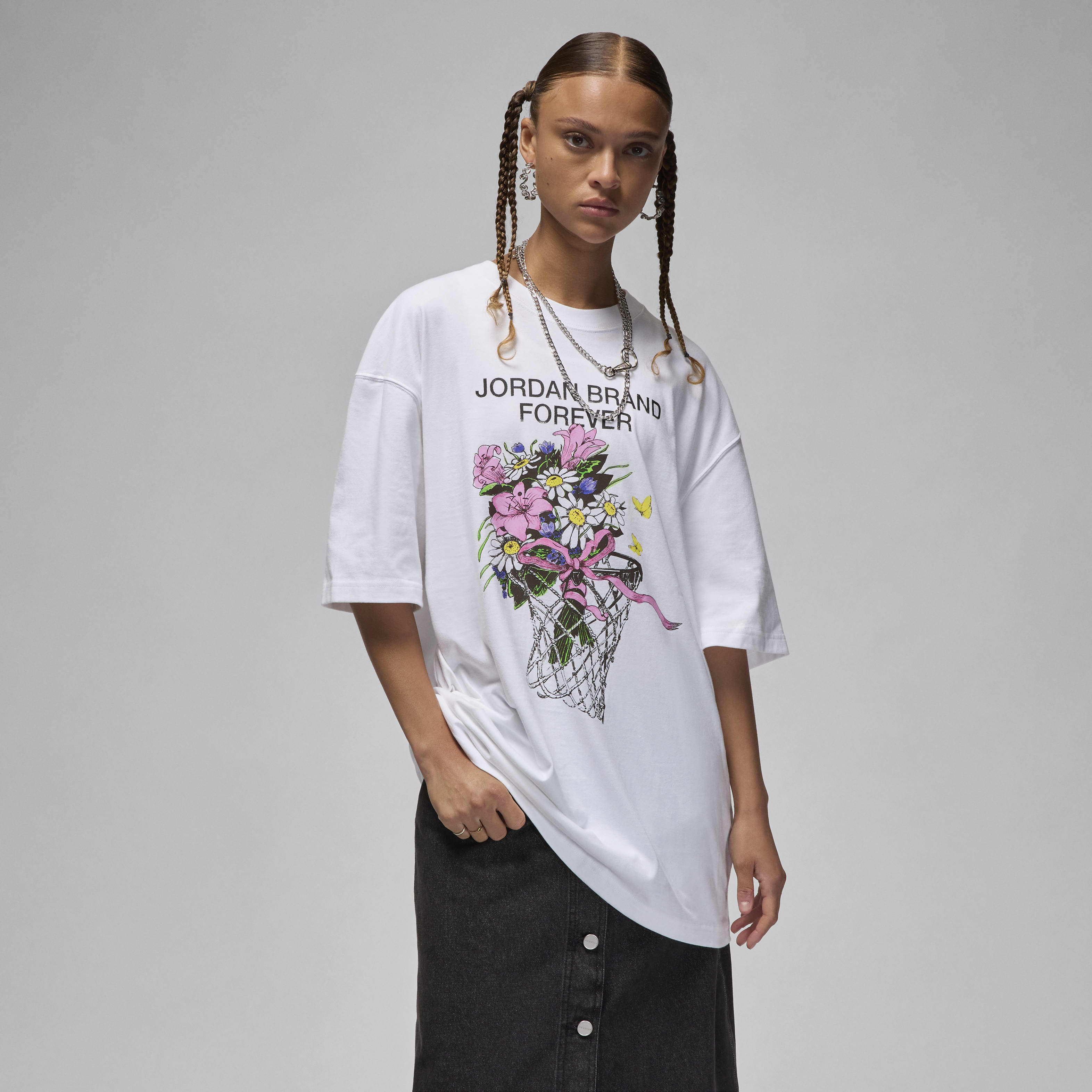 Nike Jordan Women's Oversized Graphic T-Shirt | King's Cross